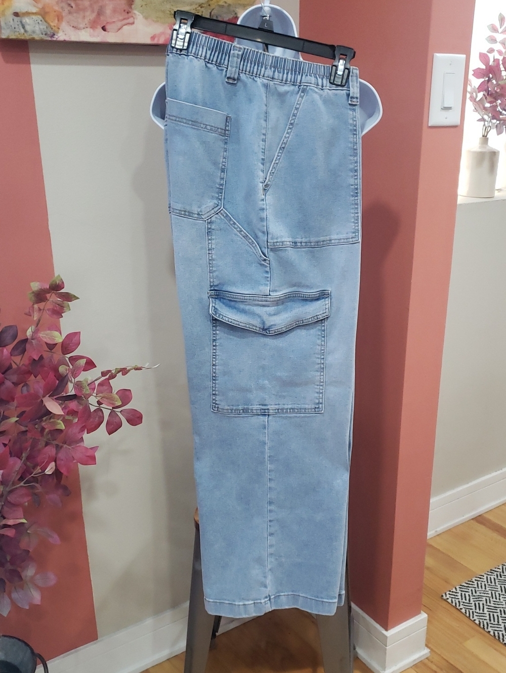 NM New Max Light Blue Women's Baggy, Cargo, High-Waist, Wide-Leg Jeans, Size 20